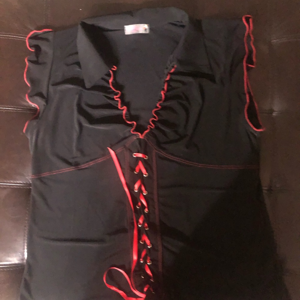 ππ»$Reduced to lowest price.Retro blouse with red trimming and red tie up lace - Picture 5 of 6
